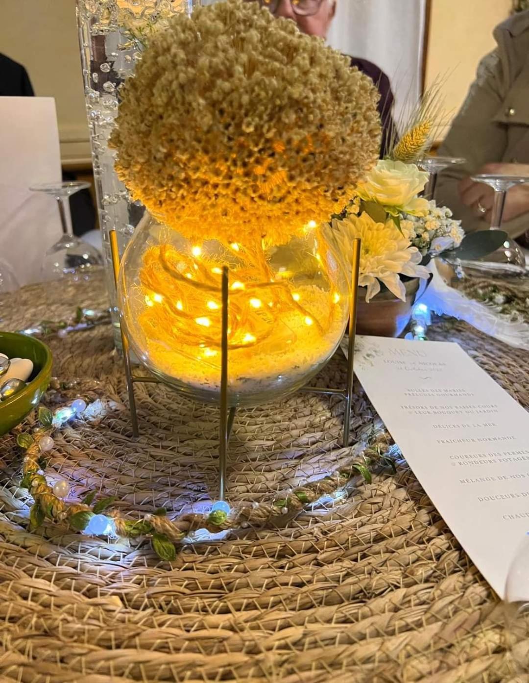 Conches-en-Ouche Hotel Restaurant Le Cygne מראה חיצוני תמונה