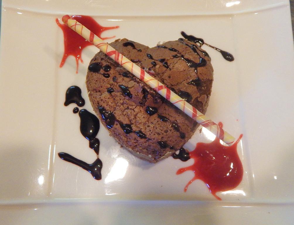Conches-en-Ouche Hotel Restaurant Le Cygne מראה חיצוני תמונה
